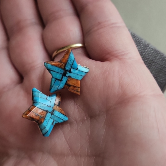 Gorgeous NWT Santo Domingo Inlay Turquoise & Coral Earrings - Picture 9 of 11